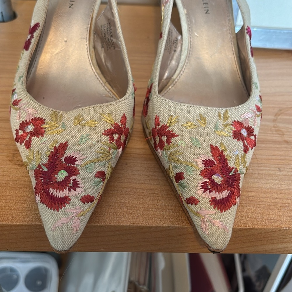 Size 6.5-  2 Pair Anne Klein Designer Shoes - sling backs and ankle boots. - Picture 5 of 15